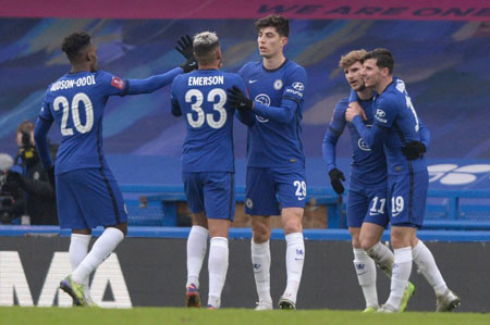 QQ游戏开启《黑神话：悟空》预约，网友表示像“山寨页游”